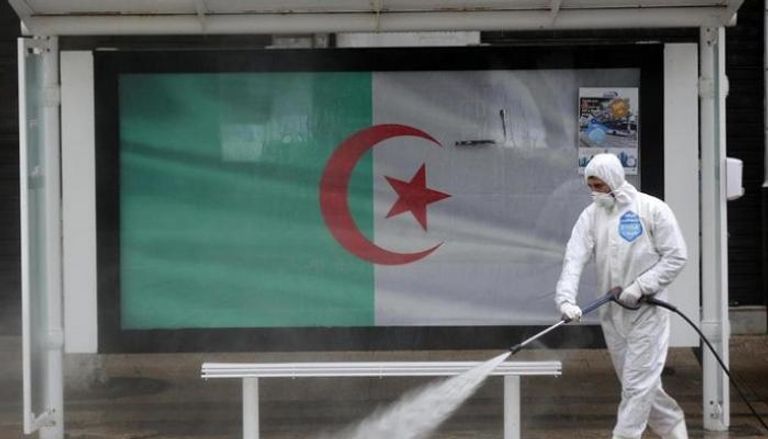 الجزائر تعيد تطبيق إجراءات صارمة بعد دخولها موجة كورونا الثانية