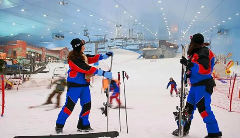 بطولة تحدي العوائق الجليدية "تحدي الثلج" بدبي