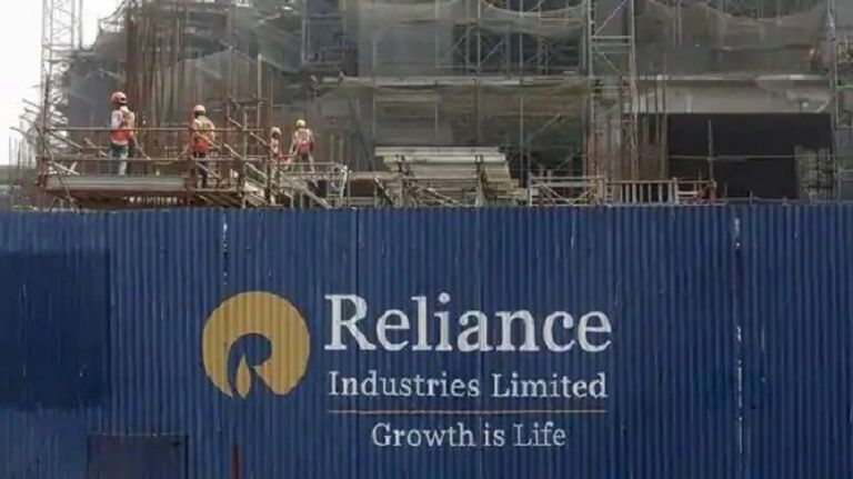 موكيش أمباني رئيس ريلاينس وأغنى رجل في آسيا