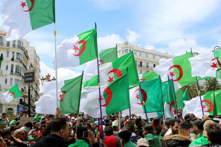 مظاهرة في الحراك الشعبي المطالب برحيل نظام بوتفليقة - أرشيفية ياسين مباركي الناشط الجزائري - أرشيفية