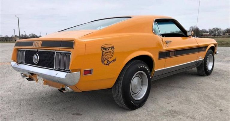 طراز فورد موستانج موديل عام 1969 طراز هامر H1