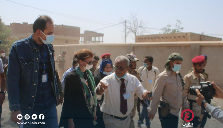 جانب من استقبال ضحايا الإرهاب الحوثي للبعثة الأممية