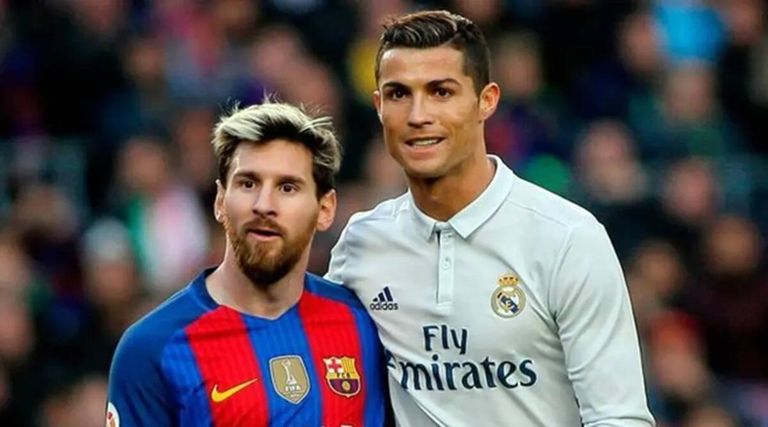 ميسي لاعب برشلونة وكريستيانو رونالدو أثناء فترة لعبه مع ريال مدريد