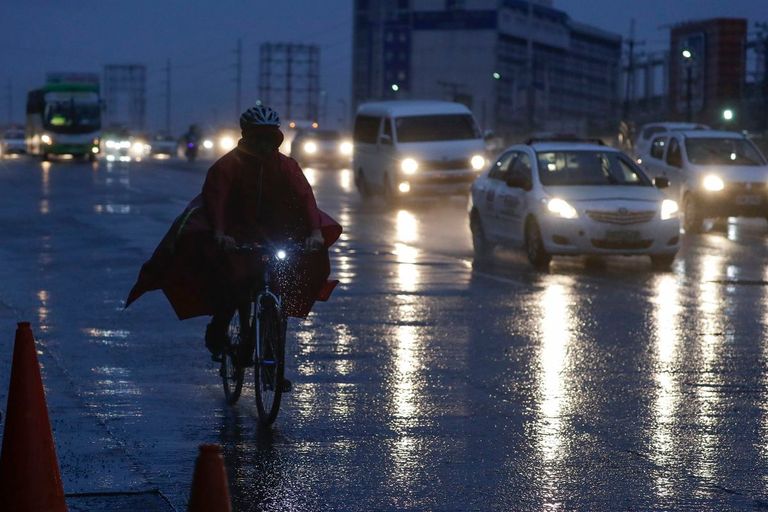 فيضانات وانهيارات أرضية نتيجة الإعصار فامكو في الفلبين