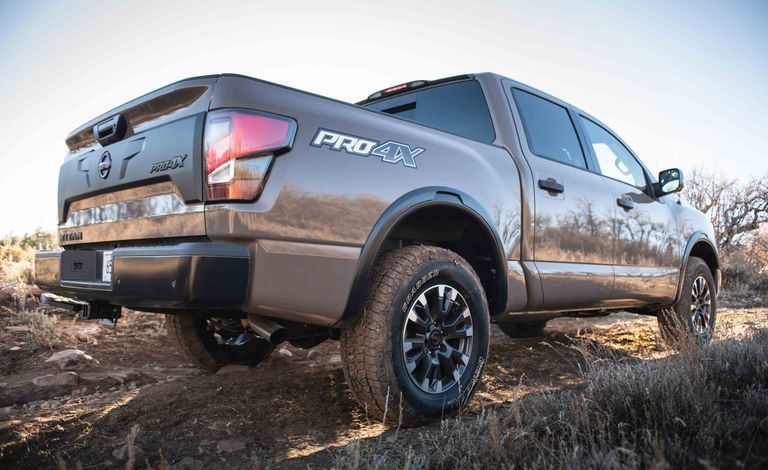 شاحنة نيسان "تايتان" شاحنة نيسان "تايتان"