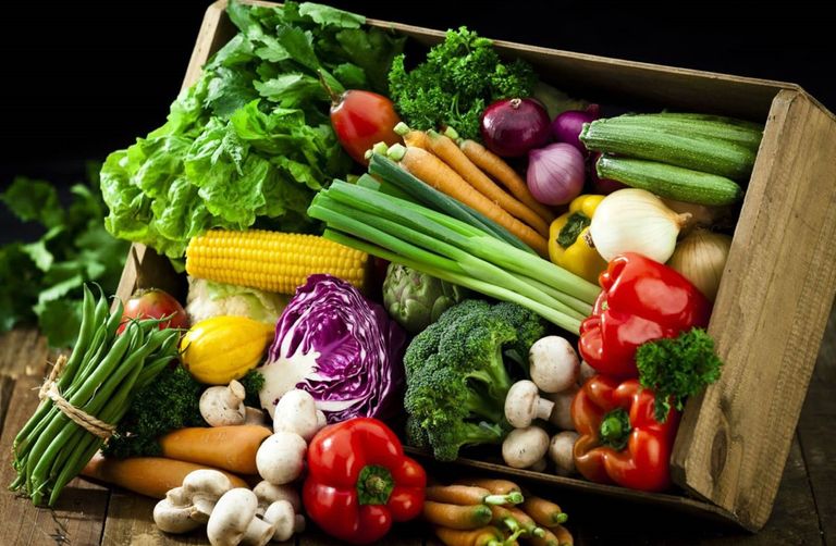 الخضروات تعزز جهاز المناعة وبالتالي تحمي من الإنفلونزا - تعبيرية  الأطعمة التي تقاوم الإنفلونزا في الشتاء