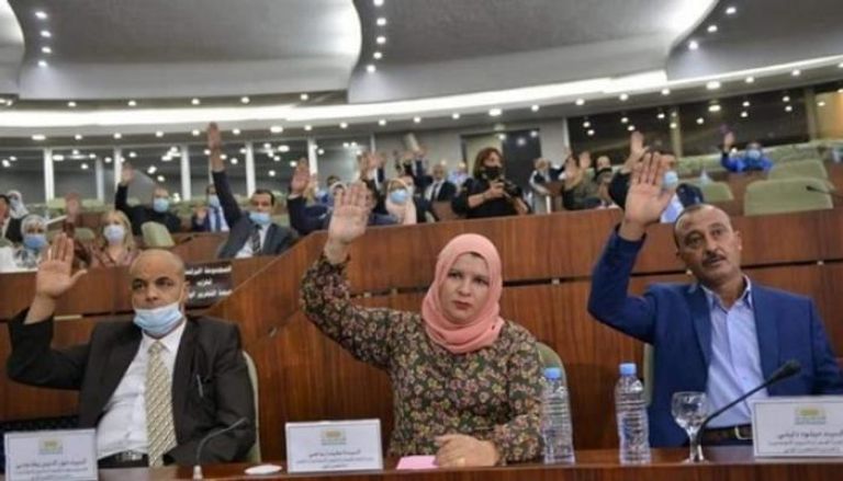 جانب من جلسة تصويت النواب على موازنة 2021 بالبرلمان الجزائري