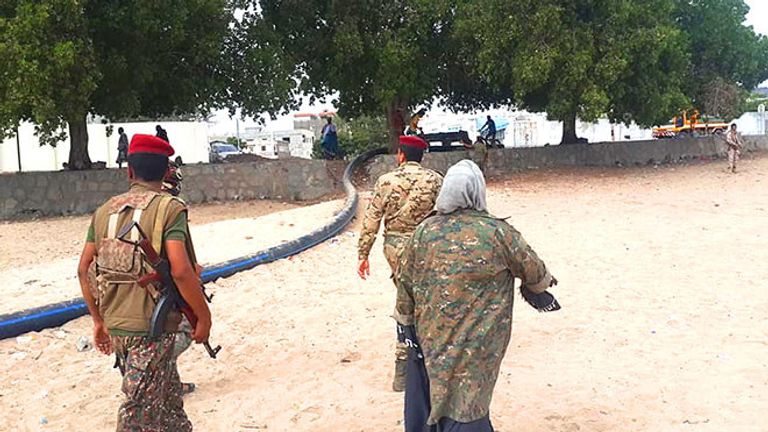 حملة أمنية في شواطئ عدن