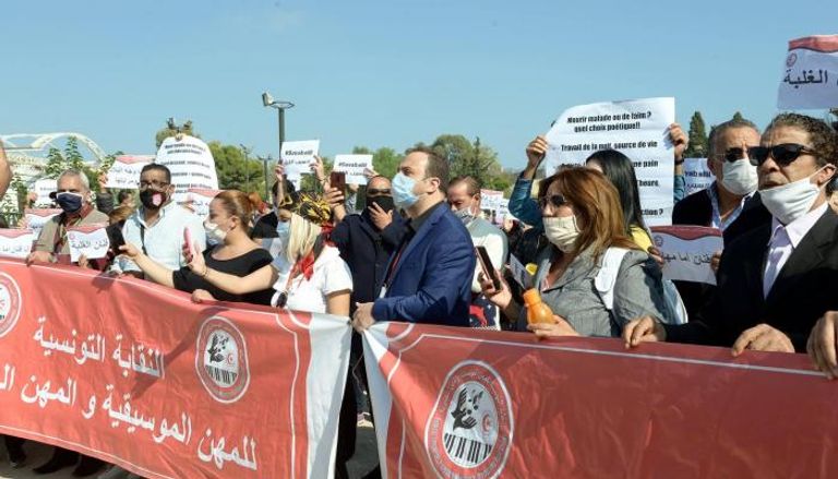 جانب من مسيرات الفنانين في تونس