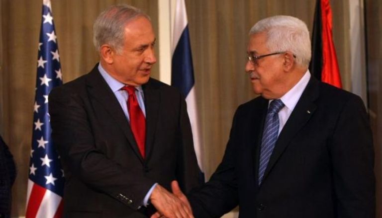 لقاء سابق بين الرئيس الفلسطيني محمود عباس ورئيس وزراء إسرائيل بنيامين نتنياهو