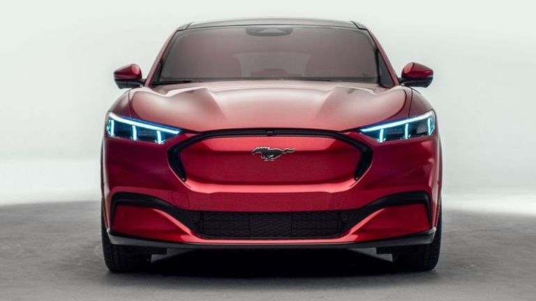 شاشة التحكم المعلوماتية داخل طراز موستانج