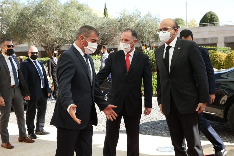 الزياني ونظيره الإسرائيلي 