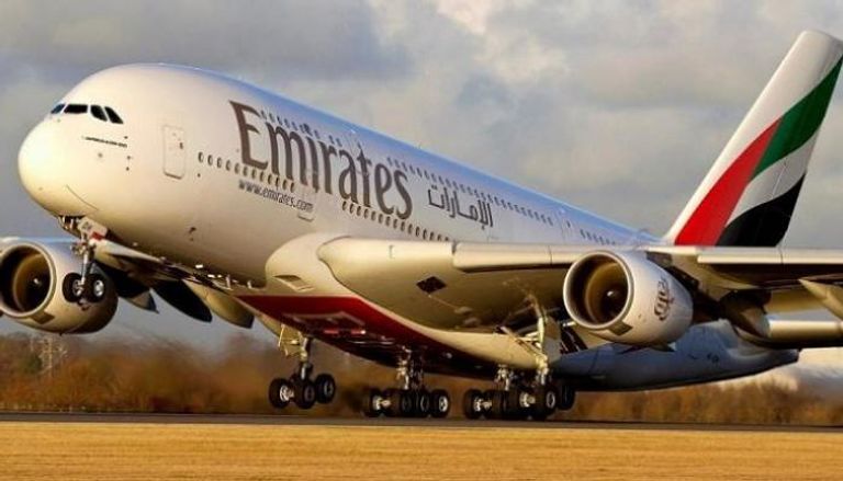  طائرة طيران الإمارات إيرباص A380 الأكبر في العالم 
