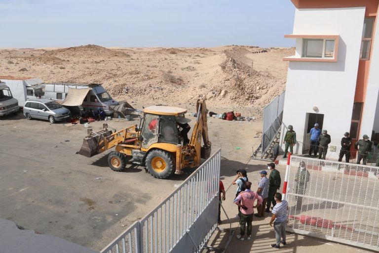 بمجرد تطهيره من المليشيات قام المغرب بترميم المعبر