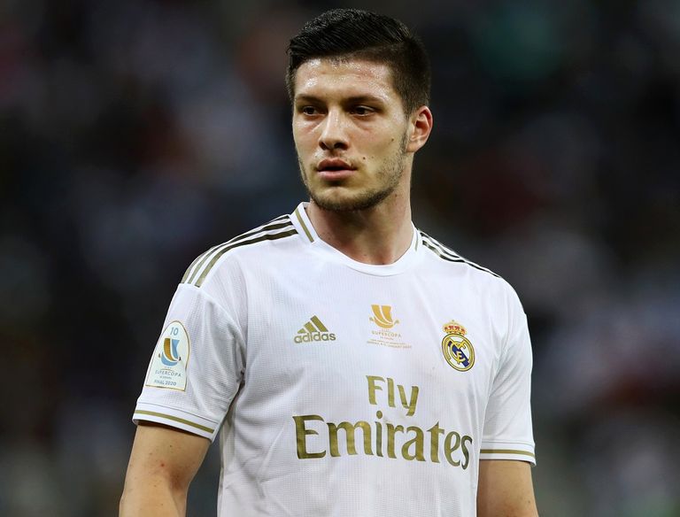 لوكا يوفيتش لاعب ريال مدريد لوكا يوفيتش وإيدين هازارد لاعبا ريال مدريد