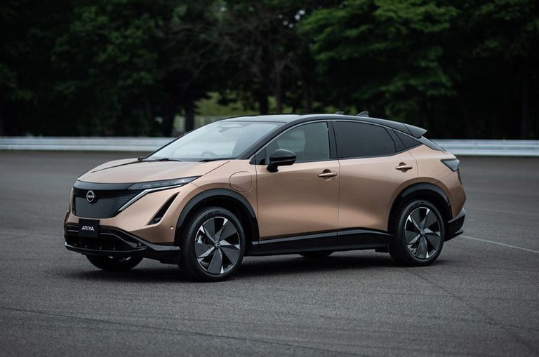  طراز XC40 Recharge P8