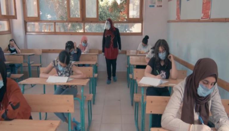 طالبات مصريات خلال أداء الامتحانات