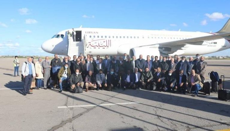 نواب  مقاطعون يغادرون طرابلس في طريقهم إلى المغرب
