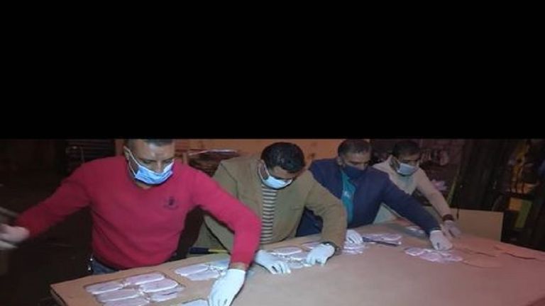 جانب من الشحنة المضبوطة