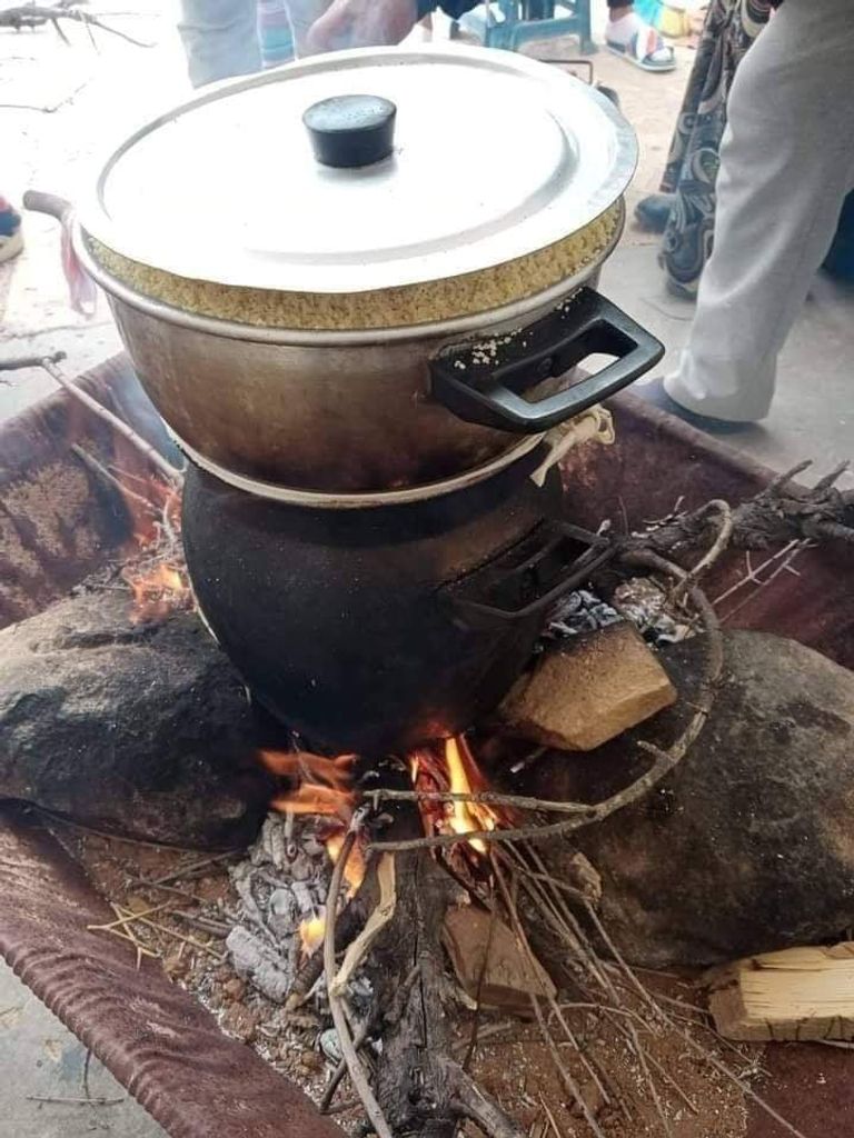 طابور أمام محطة للتزود بالغاز