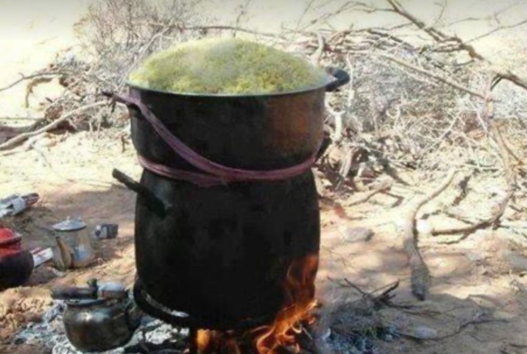 طابور أمام محطة للتزود بالغاز