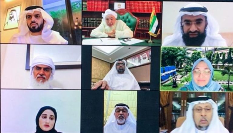 اجتماع مجلس الإفتاء الشرعي في الإمارات عبر الاتصال المرئي
