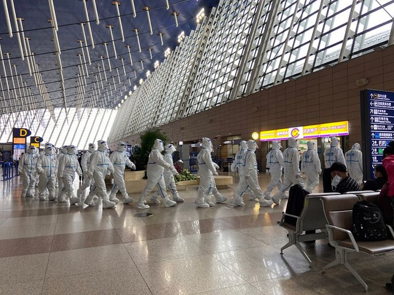 مطار شنعهاي