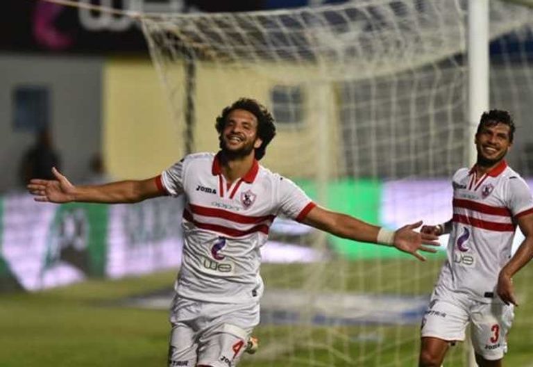 محمود علاء مدافع الزمالك وزميله طارق حامد
