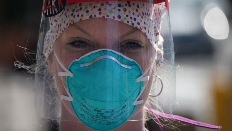 كورونا يواصل الانتشار حول العالم