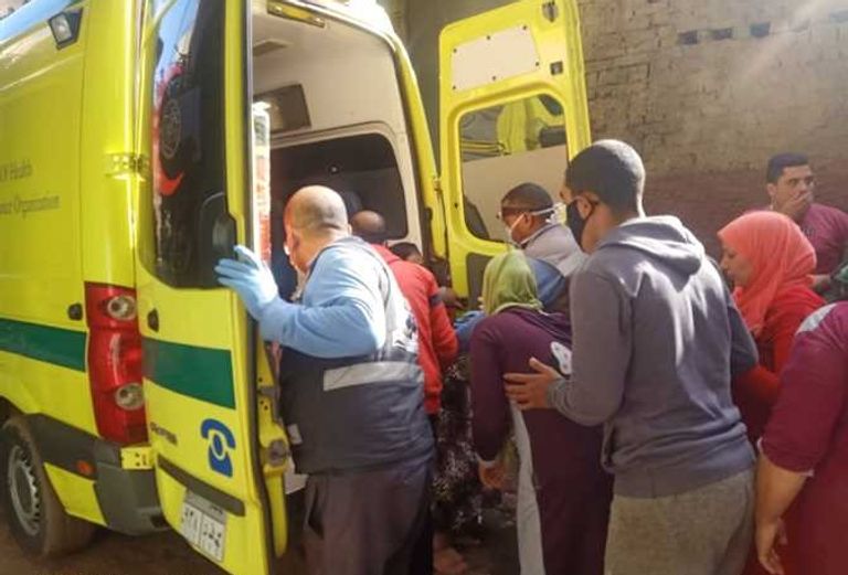 السيدة المصرية عزيزة محمد مجدي في منزلها