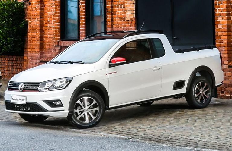 شاحنة فولكسفاجن Saveiro شاحنة تويوتا Hilux GR