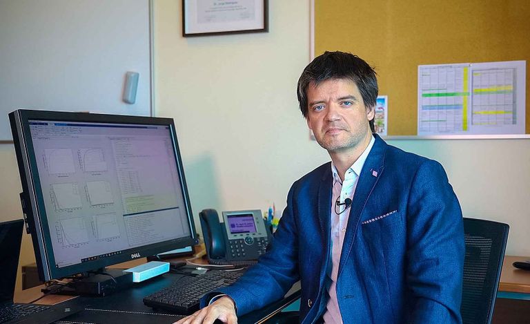 نموذج محاكاة سلوك كورونا