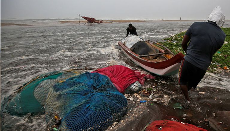 إعصار نيفار