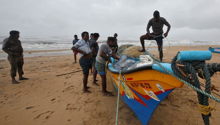 إعصار نيفار