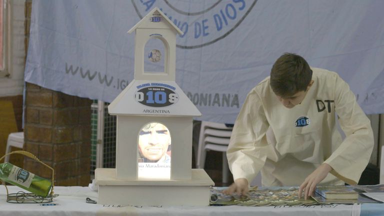 كنيسة مارادونا كنيسة مارادونا