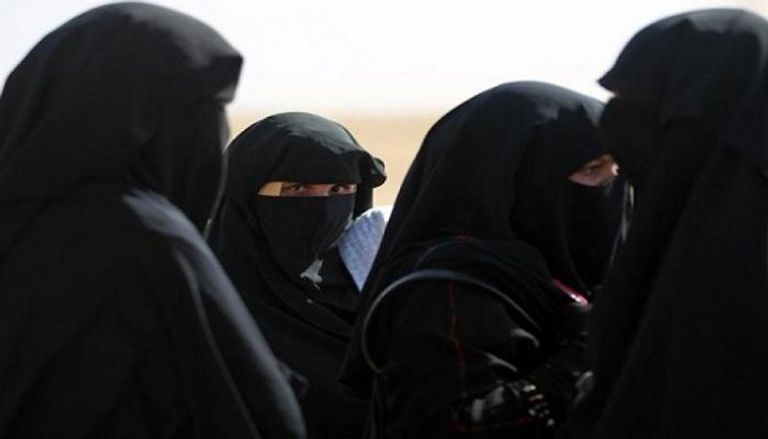 نساء يعملن مع تنظيم داعش - أرشيفية
