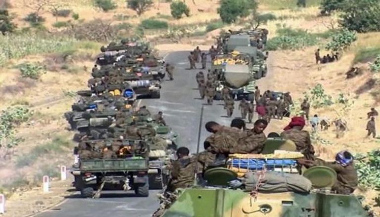آليات تابعة للجيش الإثيوبي في طريقها لعاصمة تجراي