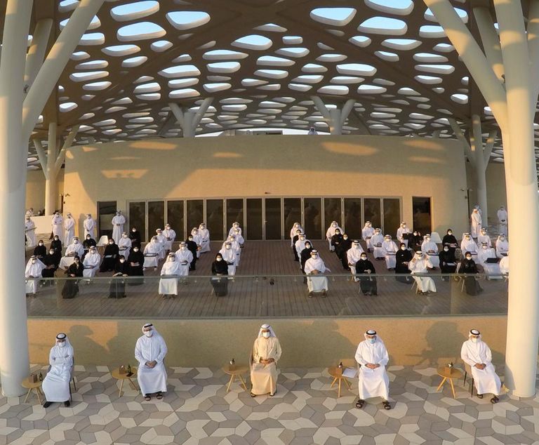 الشيخ محمد بن راشد آل مكتوم يشهد تخريج دفعتين من برنامجي الانتداب الدولي والقيادات المؤثرة