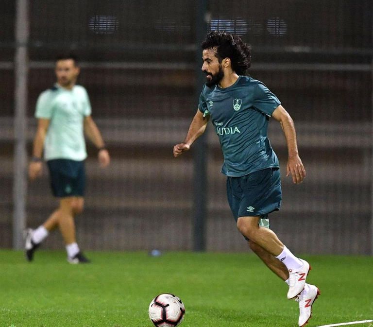 حسين عبدالغني بقميص الأهلي