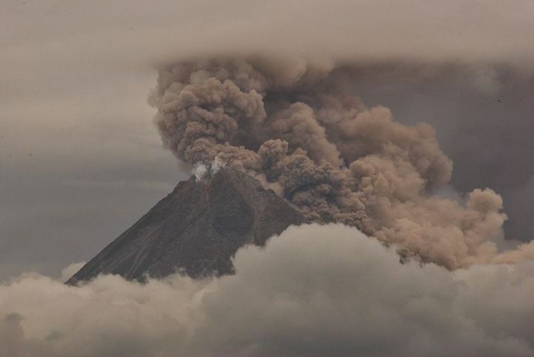 بركان جزيرة ليمباتا