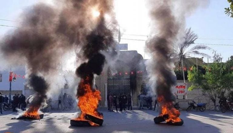 غضب شعبي في تونس بسبب انقطاع الغاز