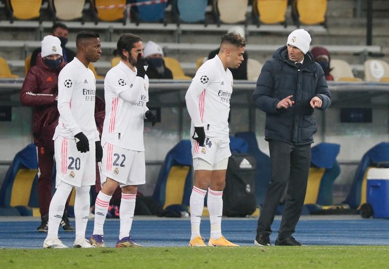 ريال مدريد خسر مجددا أمام شاختار في دوري أبطال أوروبا احتفال لاعبي شاختار