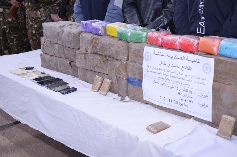 كمية من المخدرات ضبطها الجيش الجزائري جنوب البلاد