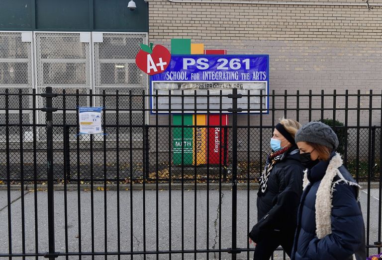 إصابات كورونا تصل لـ64 مليونا و845 ألفا و240 حالة حول العالم