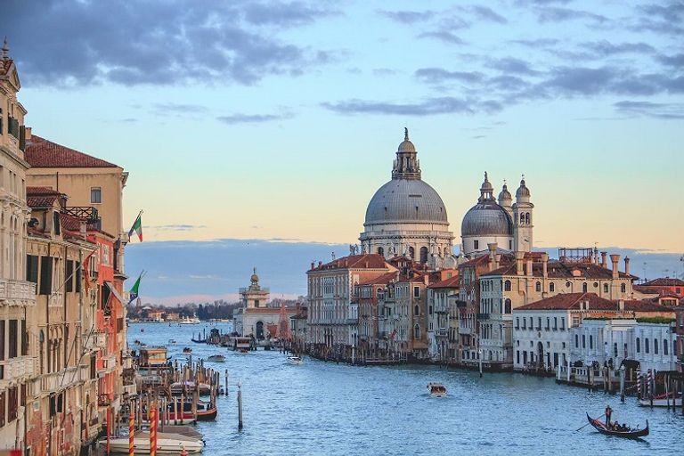 إيطاليا من أفضل الوجهات السياحية الآمنة في العالم 2021
