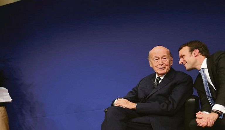 الراحل فاليري جيسكار ديستان في مناسبة مع الأميرة ديانا- أرشيفية