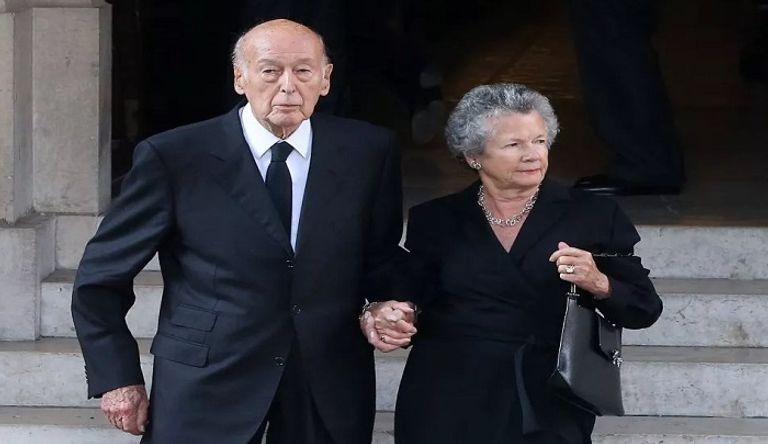 الراحل فاليري جيسكار ديستان في مناسبة مع الأميرة ديانا- أرشيفية