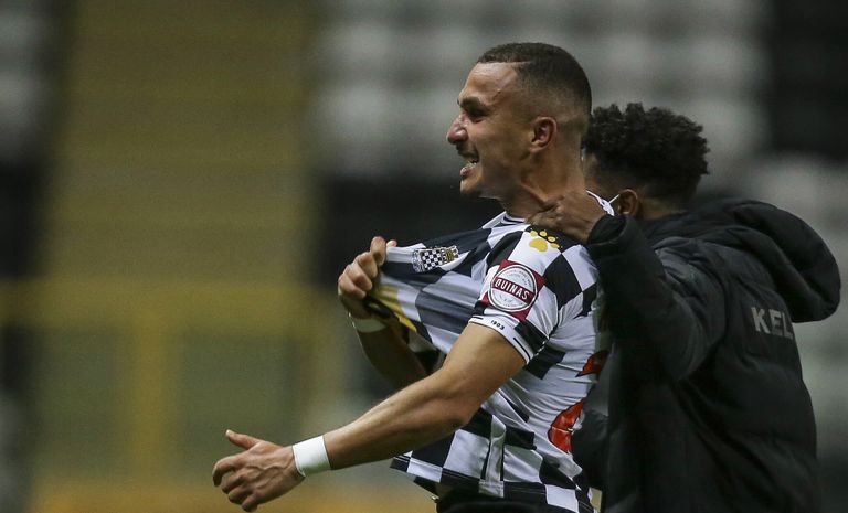 الجزائري يانيس حماش لاعب بوافيستا البرتغالي