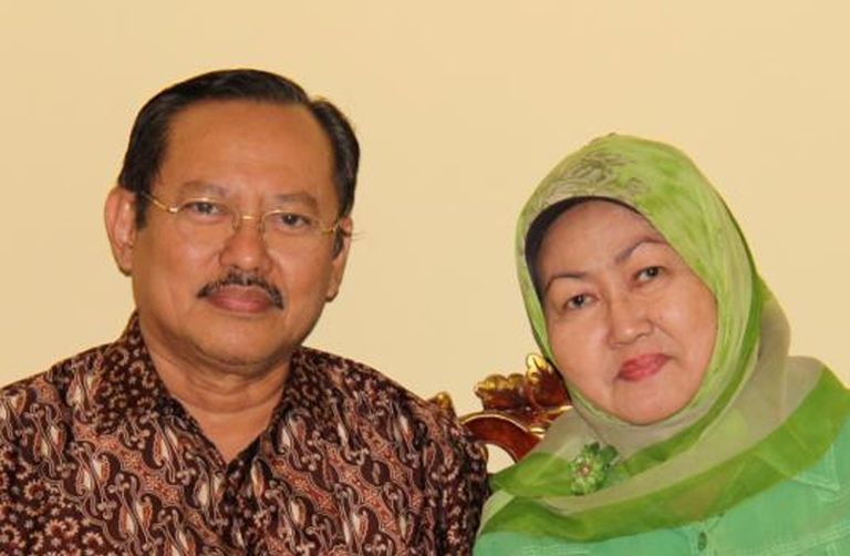 كورونا يصيب 557877 في إندونيسيا