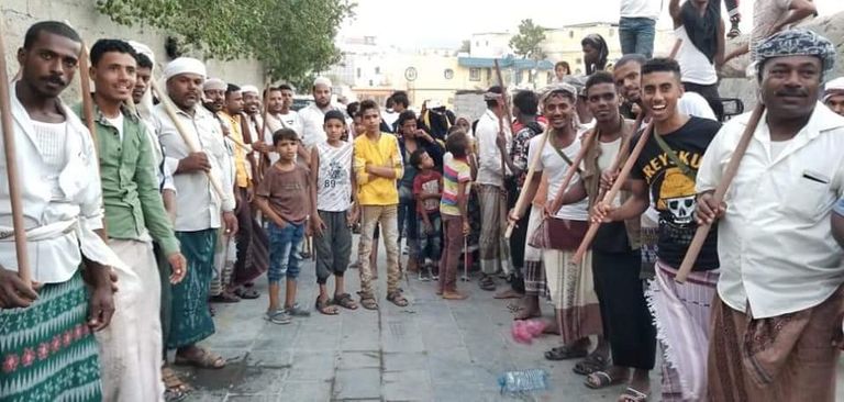 جانب من احتفالات زيارة العيدروس في عدن